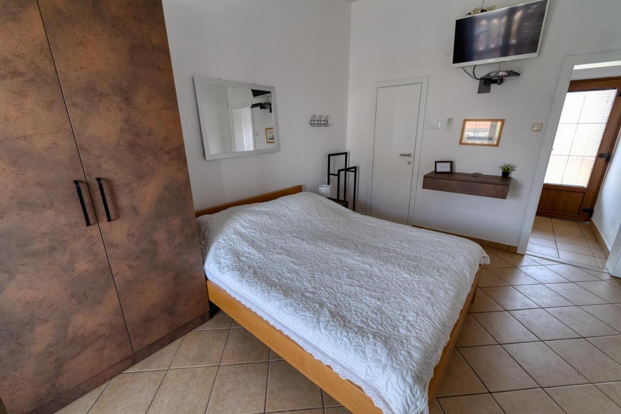 Apartmani Vesna Bibinje Eksteriør bilde